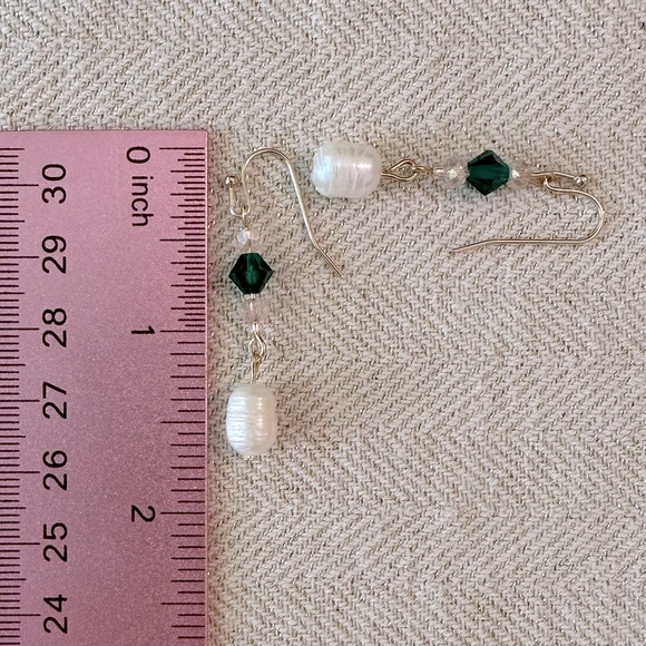 Handmade Pink & Green Crystal Freshwater Pearl Dainty Dangle Earrings Gold Tone - Picture 5 of 8